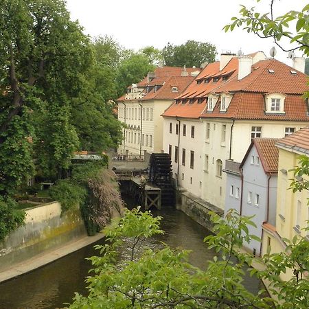 Apartment Dum U Cerneho Beranka Prague Phòng bức ảnh
