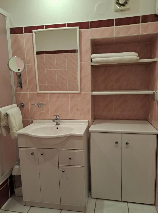 Apartment Dum U Cerneho Beranka Prague Ngoại thất bức ảnh