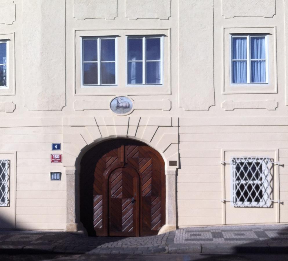 Apartment Dum U Cerneho Beranka Prague Ngoại thất bức ảnh